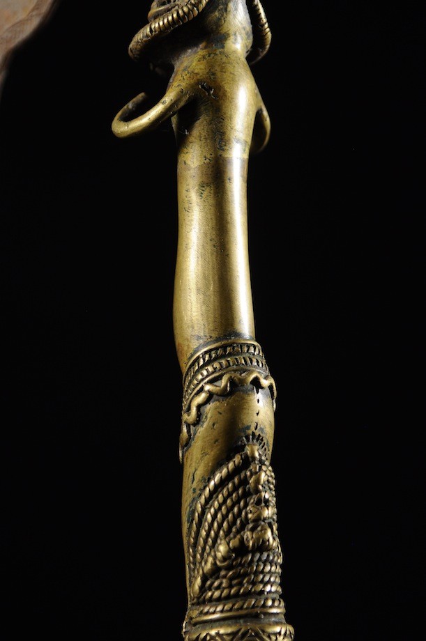 Hache Régalia en bronze - Bini - Nigéria