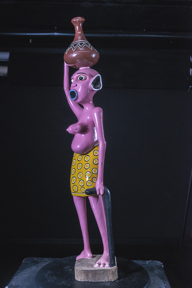 Sculpture Shetani Femme Avec Canne - Agostino Malaba - Makonde