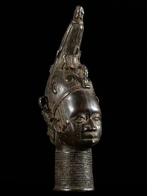 Tete de reine mere en Bronze - Ife - Bini Edo - bronzes du Benin